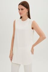 Bisiklet Yaka Kolsuz Beyaz İçlik İ-0002