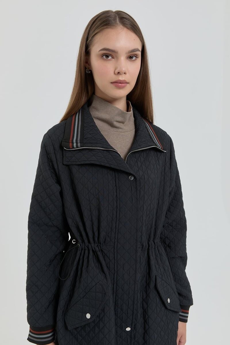 (252KP5084NH.1)   Nihan Büyük Beden İnce Kapitone Beli Büzgülü Kap Siyah