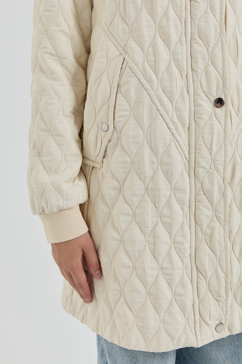 (252KP6106NH.1)    İnce Kapitone Kapşonlu Kap Ekru