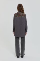 252CK3030NH.1)   Nihan İnce Kapitone Jakar Garnili Ceket Antrasit