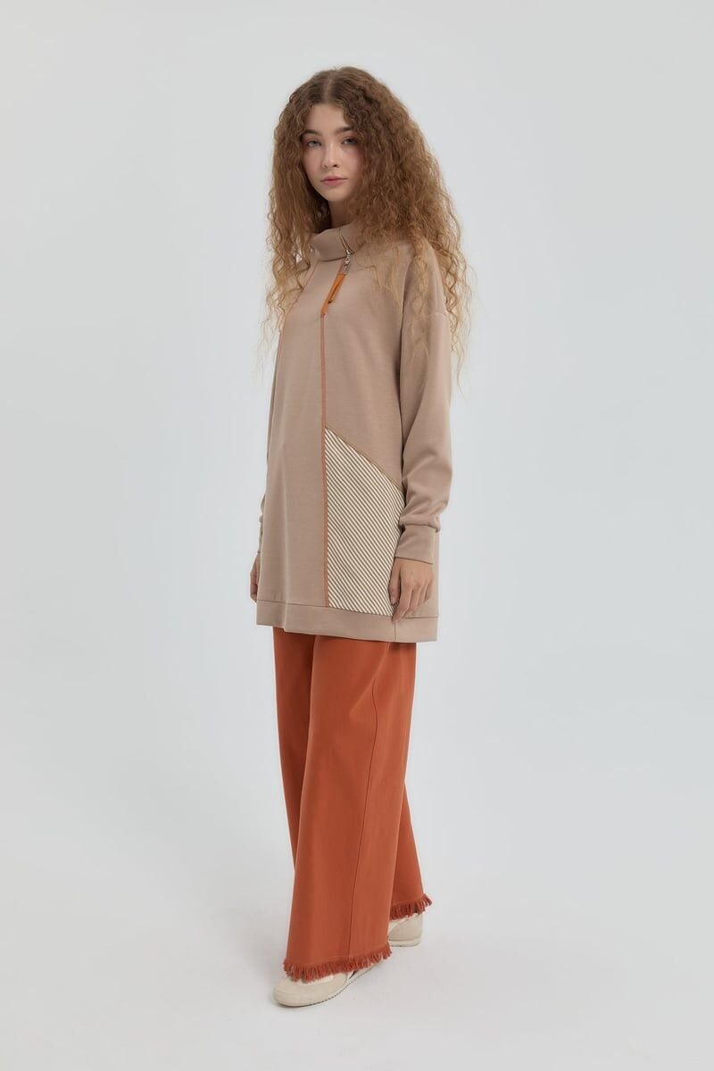 252SW4103NH.1)Nihan Yaka Detaylı Garnili Sweat Camel