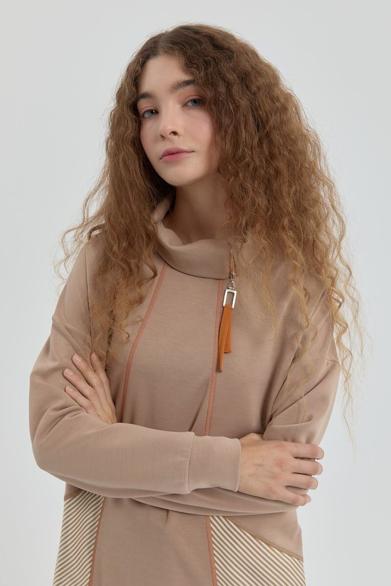 252SW4103NH.1)Nihan Yaka Detaylı Garnili Sweat Camel