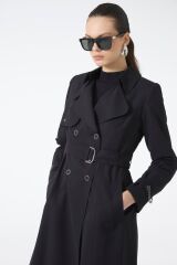 Zincir ve Kemer Detaylı Siyah Trençkot 12615