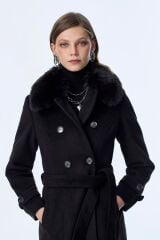 Yaka Kürk Detaylı Siyah Kaşe Kaban 13112