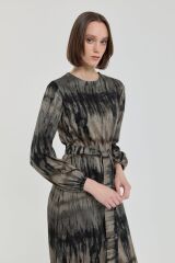 (252EL5153NH.1) Kuşaklı Viskon Elbise Siyah