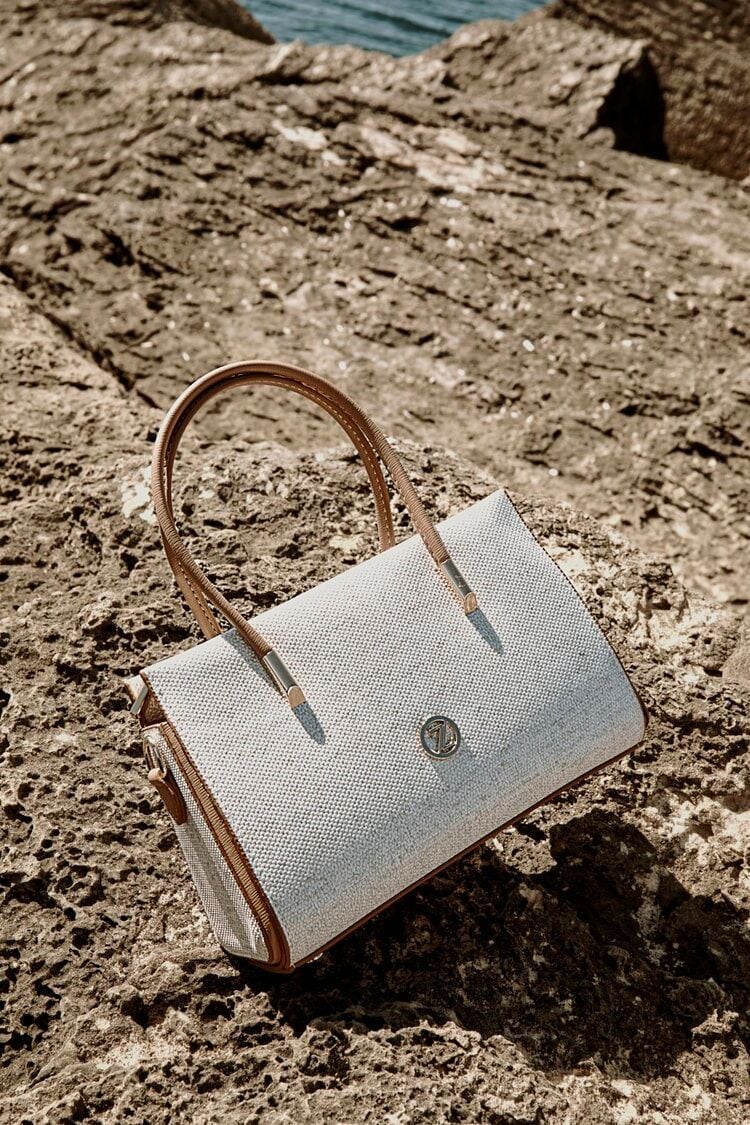 Toka Detaylı Krem El ve Omuz Çantası Z0027