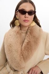 Düğmeli ve Kuşaklı Kürk Detaylı Bej Kaban 12358