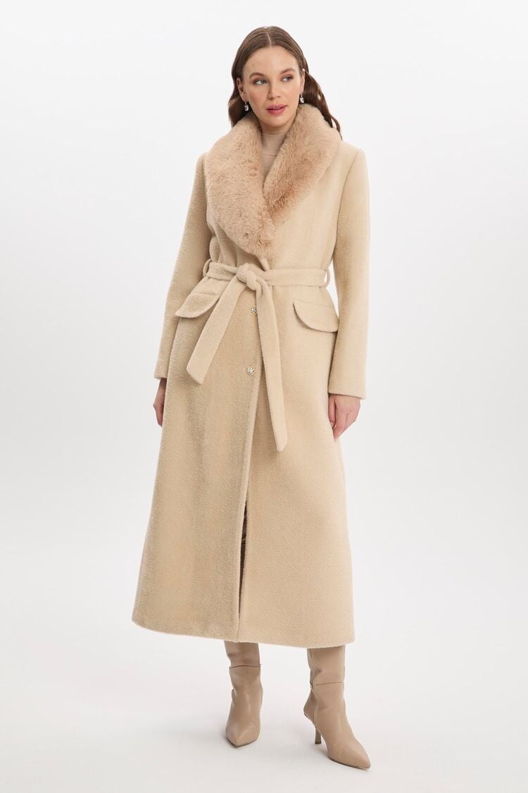 Düğmeli ve Kuşaklı Kürk Detaylı Bej Kaban 12358