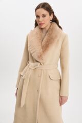 Düğmeli ve Kuşaklı Kürk Detaylı Bej Kaban 12358