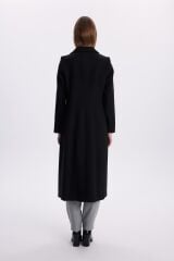 Kruvaze Yaka Broş Detaylı Siyah Kaşe Kaban 13602