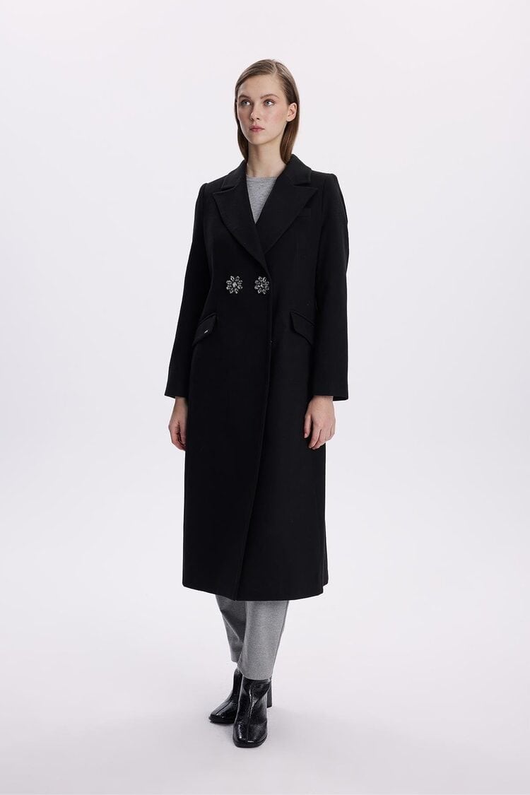 Kruvaze Yaka Broş Detaylı Siyah Kaşe Kaban 13602