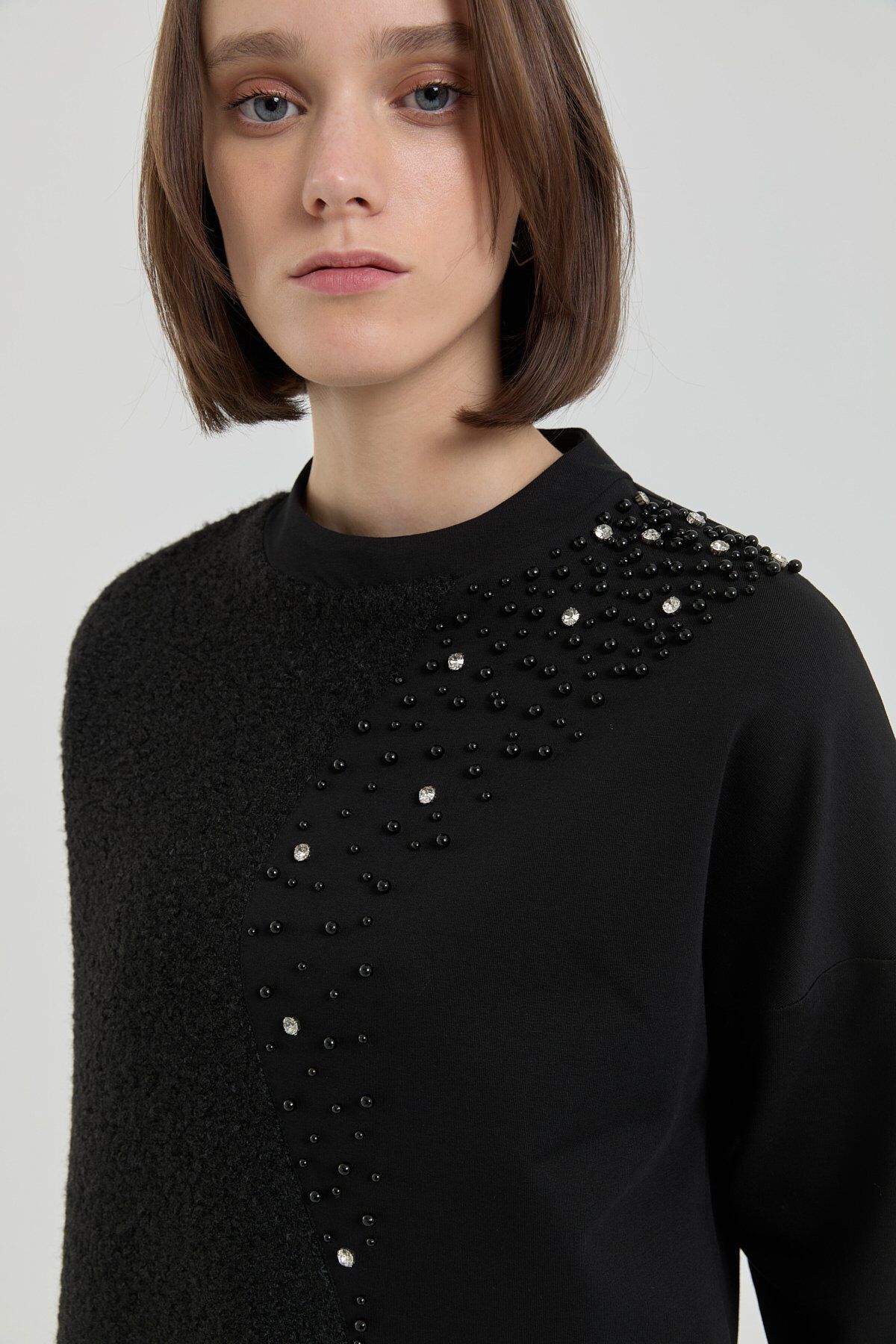 (252SW4267NH.1) Peluş ve Taş Detaylı Sweat Siyah