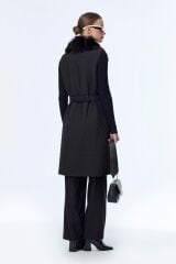 Kürk Yaka Kemerli Siyah Yelek Y-0098