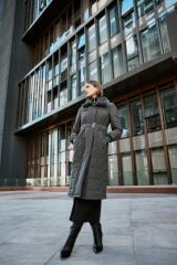 Yakası Kürk ve Kemer Detaylı Füme Şişme Mont 12764